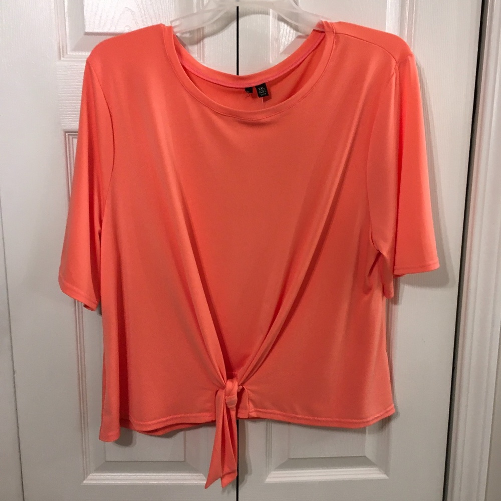 Short Sleeve Tie Front Top